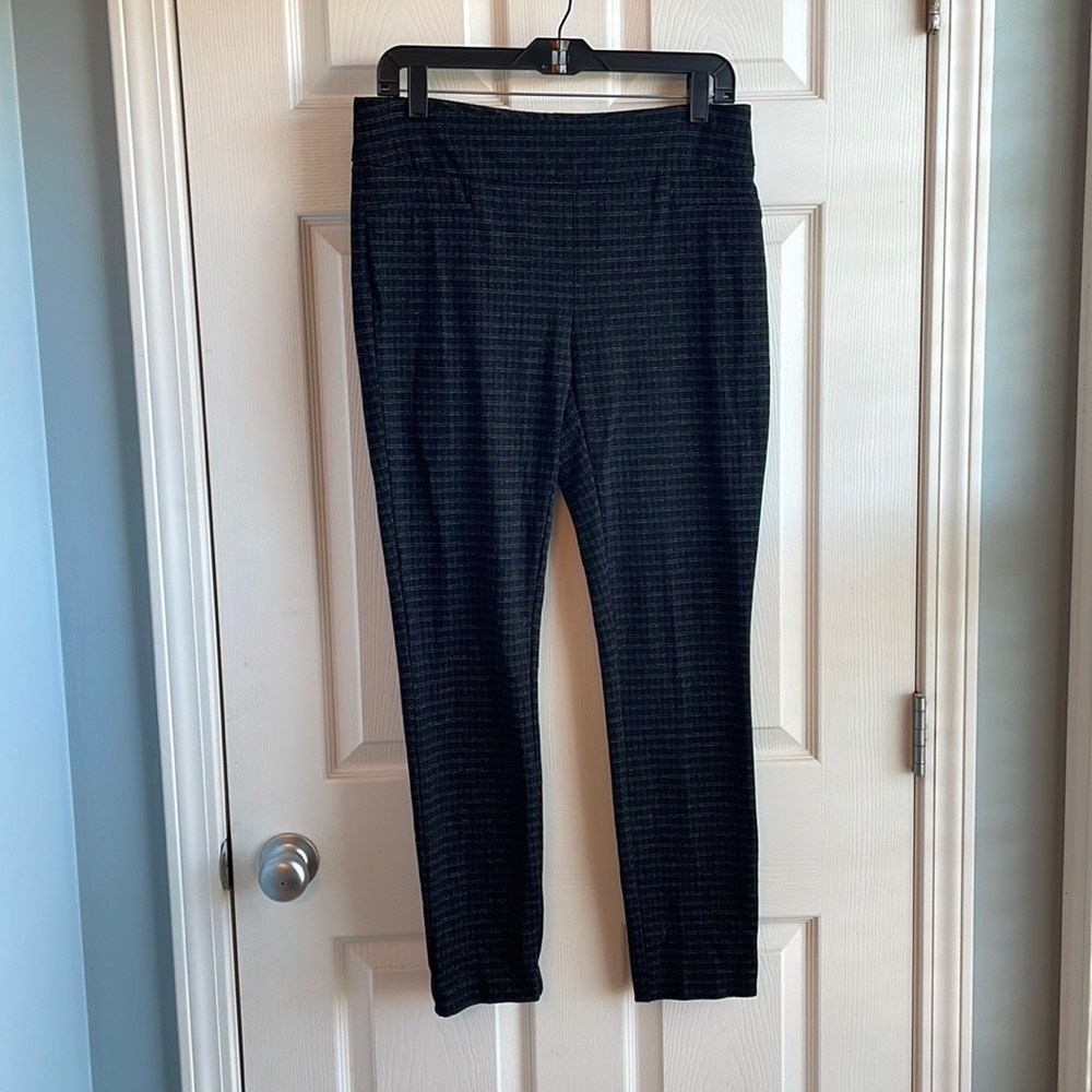 Dalia Size Medium Pull On Black Plaid Pants